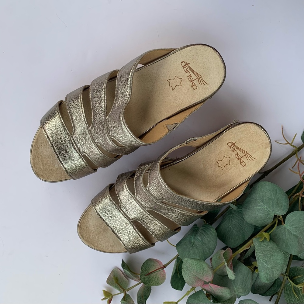 Dansko Lyndi Leather Slip On Sandal in Platino Metallic - Picture 4 of 12